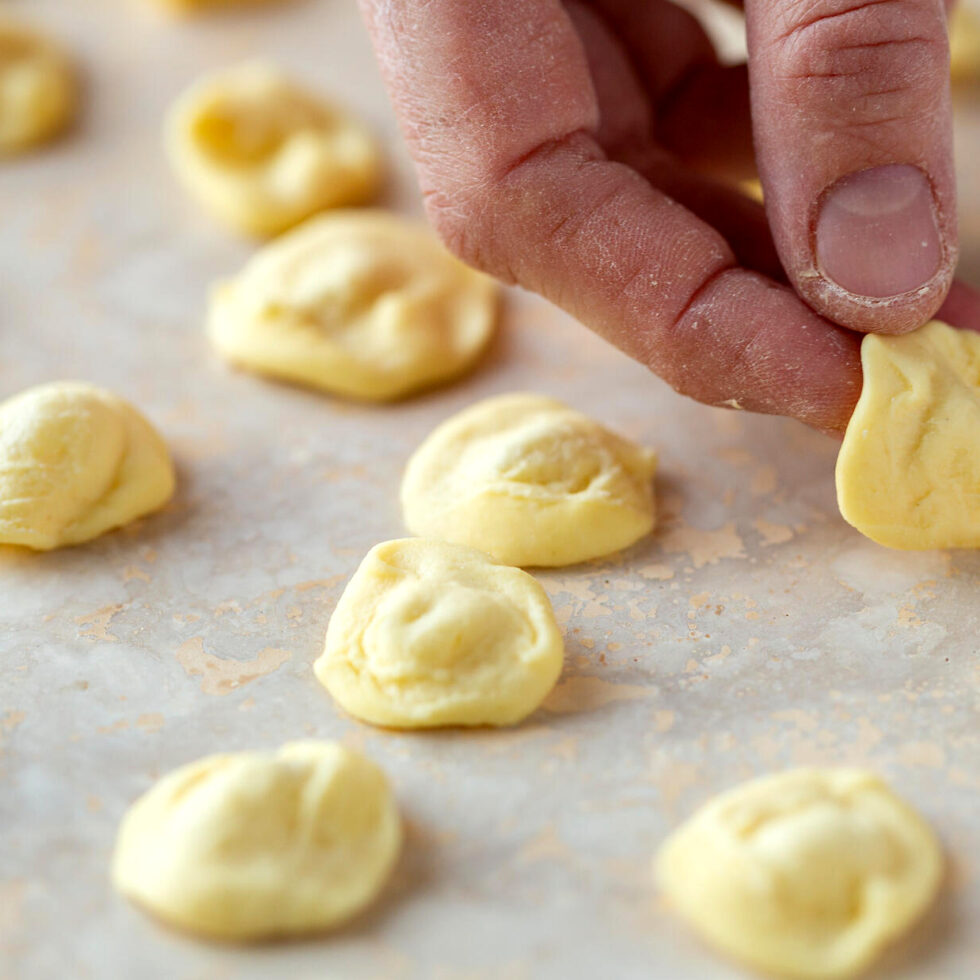 Recette d'Orecchiette - Fabrication maison de pâtes en forme de petites oreilles